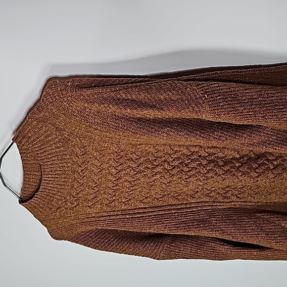 PINK Rose medium brown sweater - Picture 2 of 7